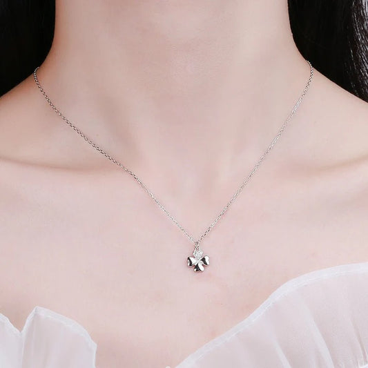 Silver Simple Temperament Clavicle Necklace